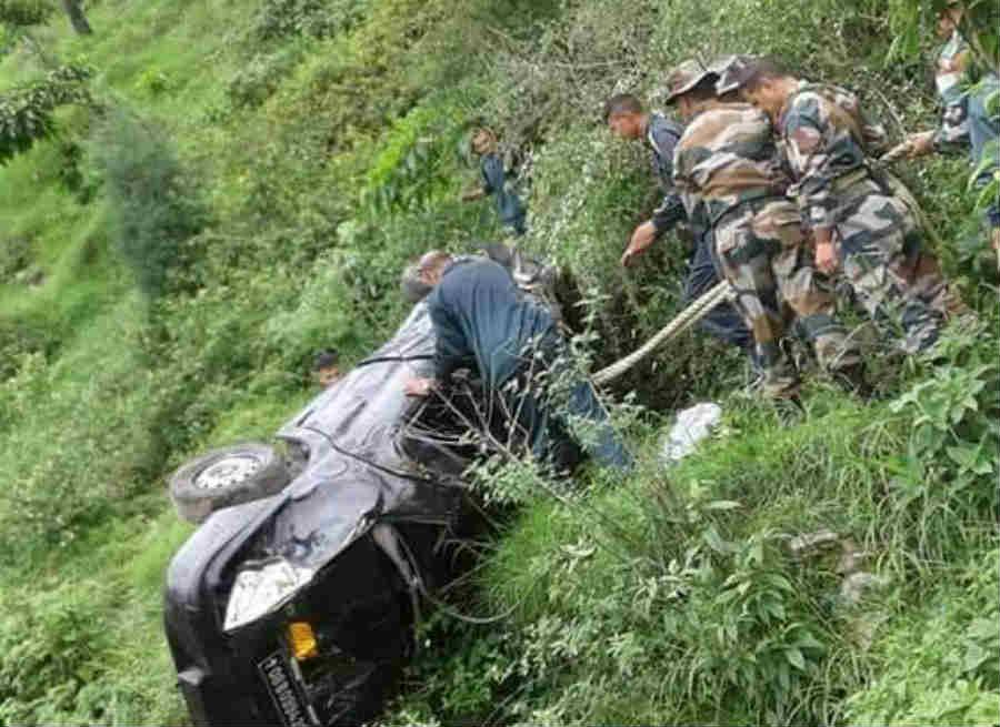 garhwal rifle car accident in kotdwar